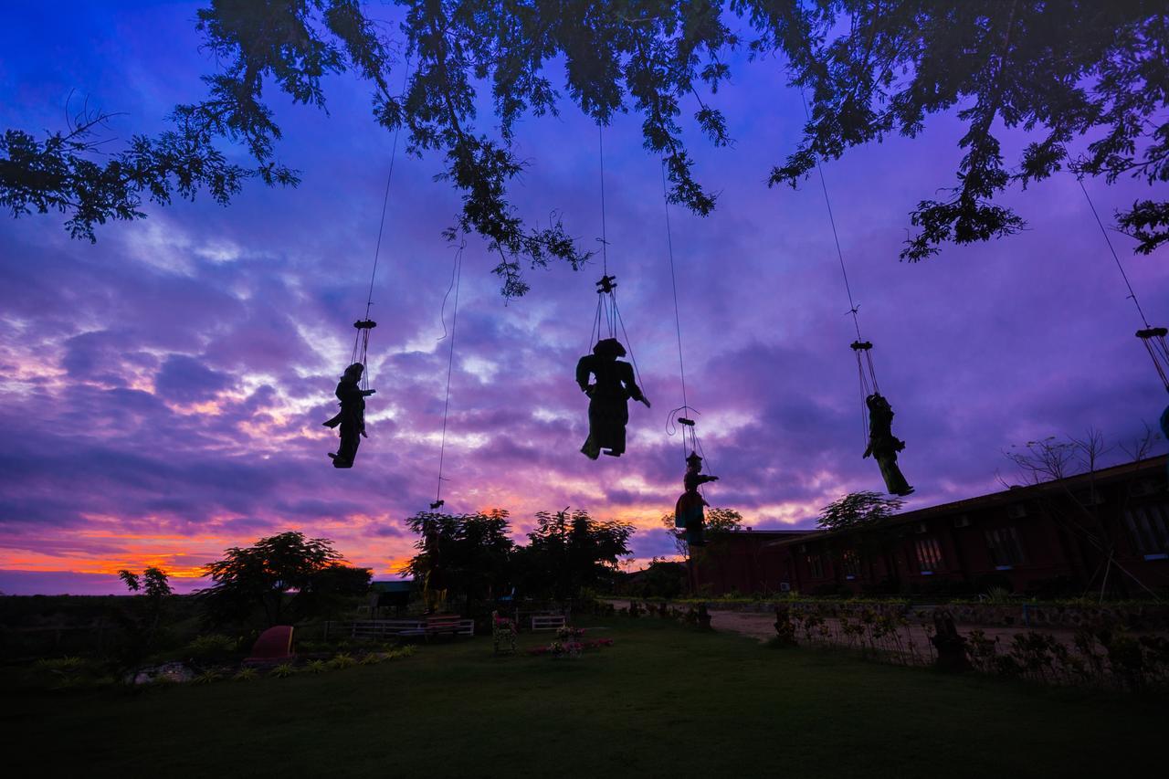 Royal Emerald River View Resort Bagan Exterior photo