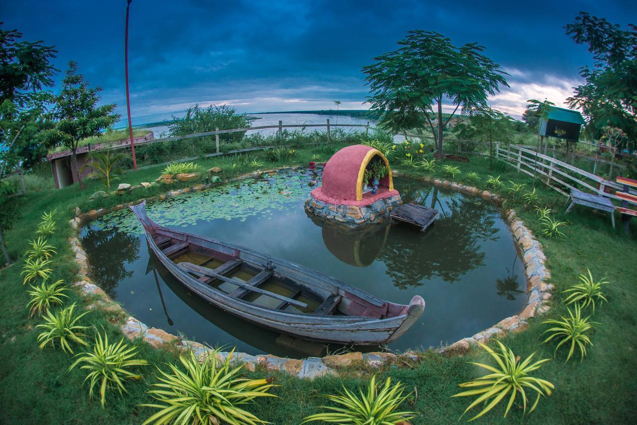 Royal Emerald River View Resort Bagan Exterior photo