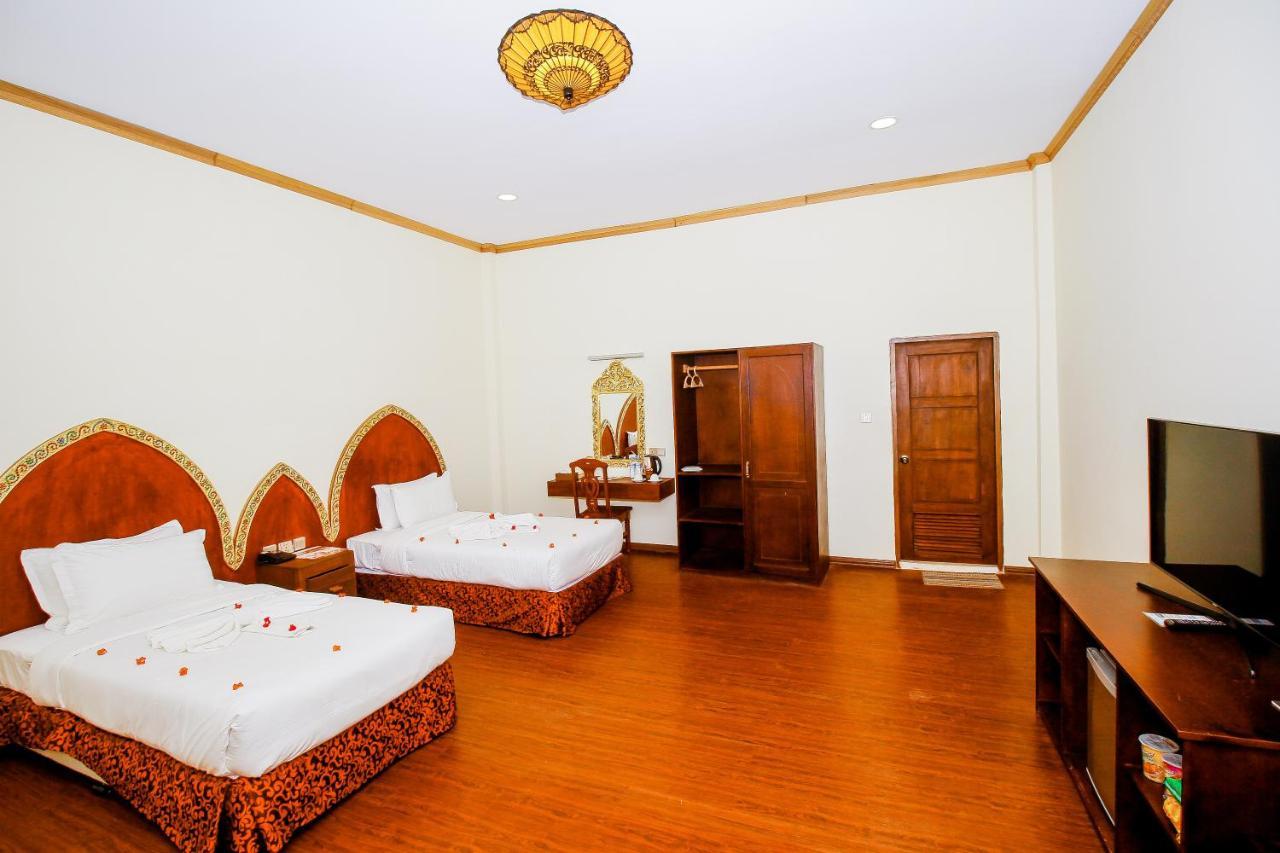 Royal Emerald River View Resort Bagan Exterior photo